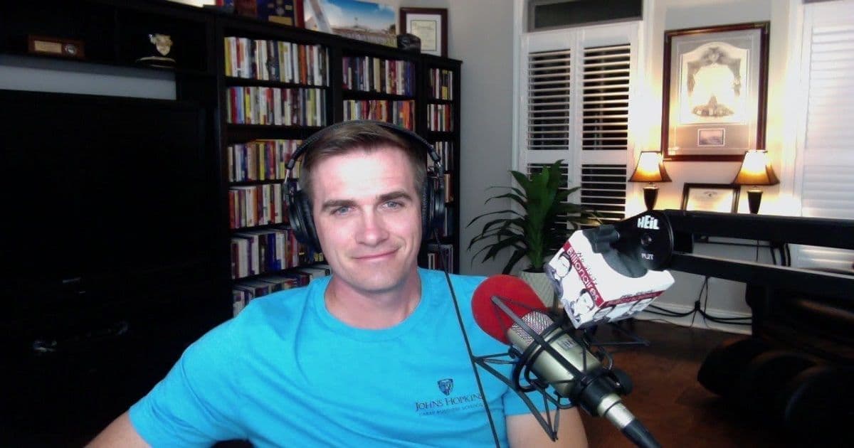 ผู้เขียนหนังสือ "เรียนบัญชีกับ วอร์เรน บัฟเฟตต์" เชื่อว่า Bitcoin จะไปถึง $300,000 หลัง Halving