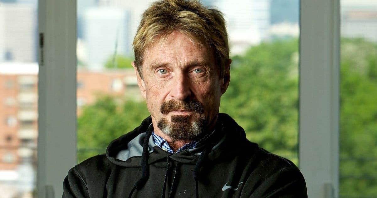 "Bitcoin ราคา 1 ล้านดอลลาร์ มันไร้สาระสิ้นดี" John McAfee เอ่ยถึงคำทำนายของตนเอง