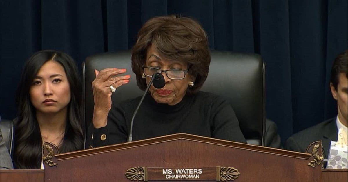 "ฉันยังไม่สนับสนุน Libra"  Maxine Waters ประธานคณะกรรมาธิการ กล่าวหลังจบการประชุมกับ มาร์ก ซักเคอร์เบิร์ก
