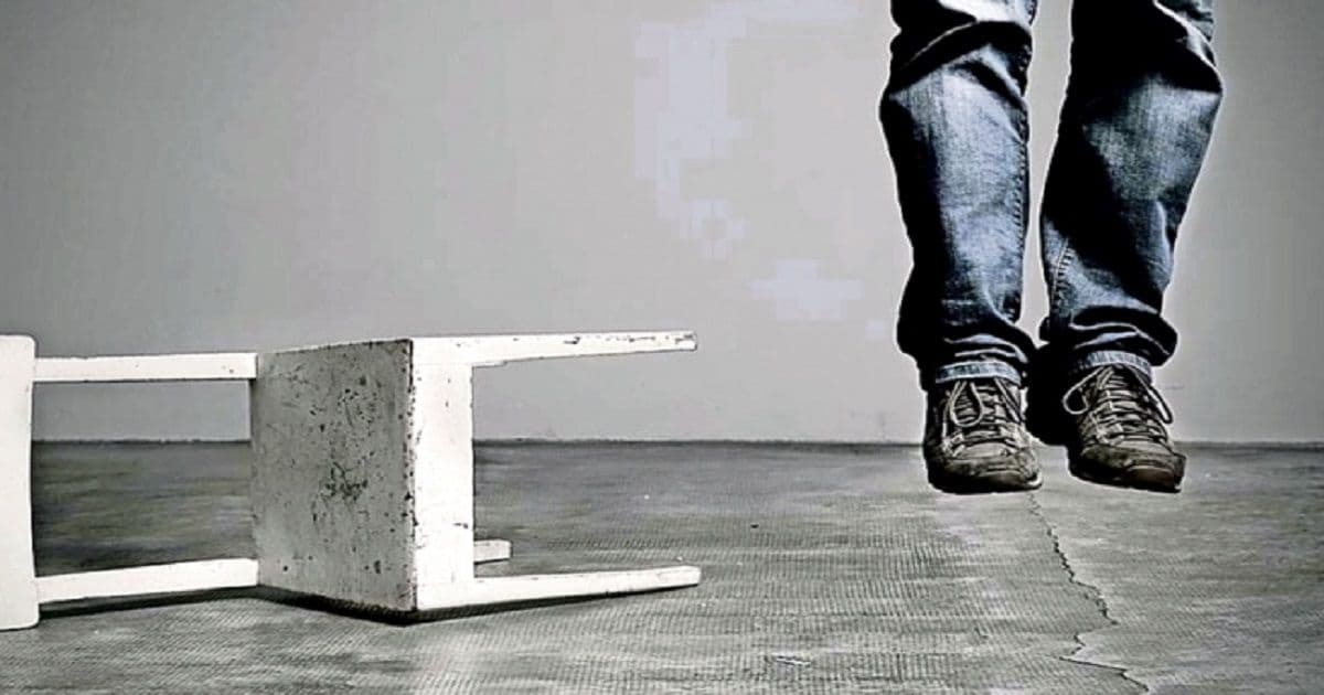 หนุ่มผูกคอตายเสียชีวิต...คาดถูกหลอกลงทุนแชร์ลูกโซ่ที่แอบอ้าง Bitcoin จนหมดตัว