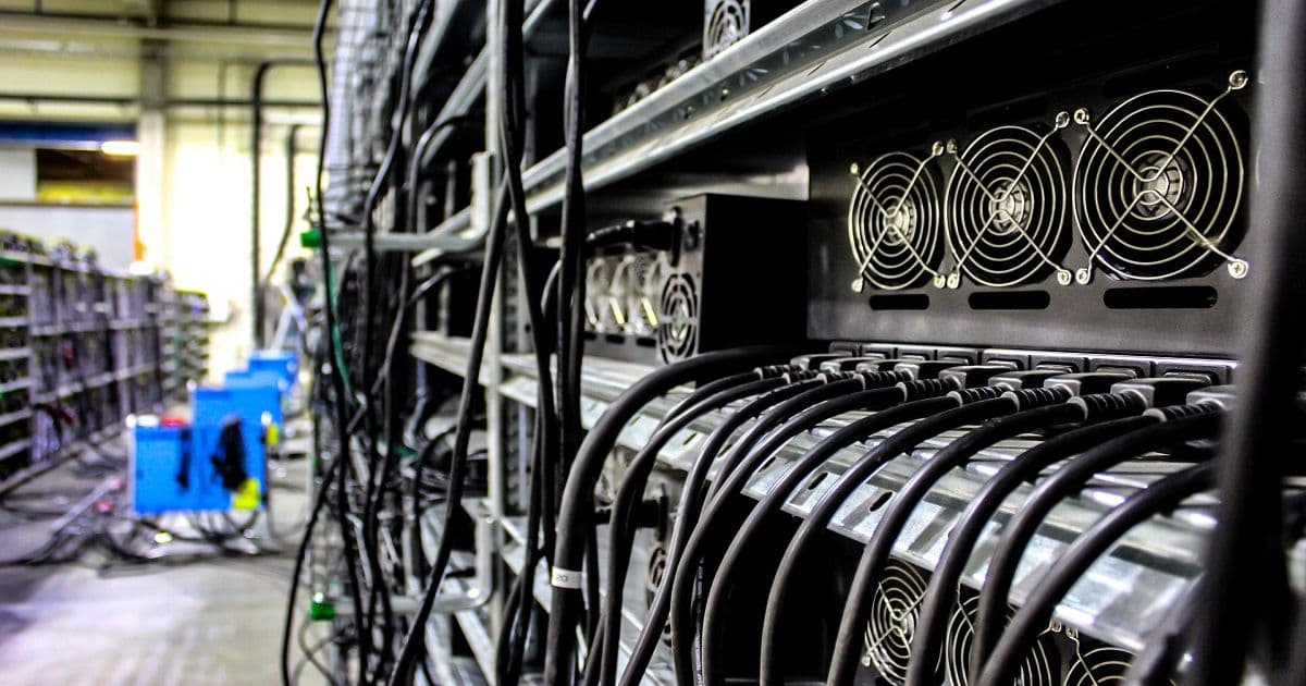 จากข้อมูลพบว่านักขุด Bitcoin ต้องขายเหรียญมากกว่าที่ขุดได้ถึง 11%