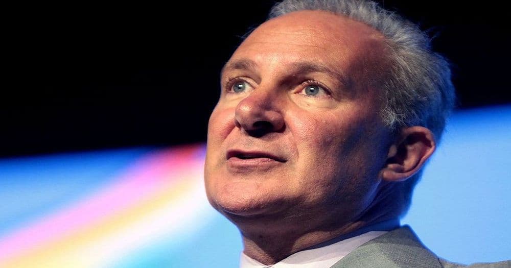 "ผมว่า Bitcoin จะถูกแฮ็กเป็นรายต่อไป  มาซื้อทองคำกันดีกว่า" Peter Schiff นักด่า Bitcoin ในตำนานกล่าว