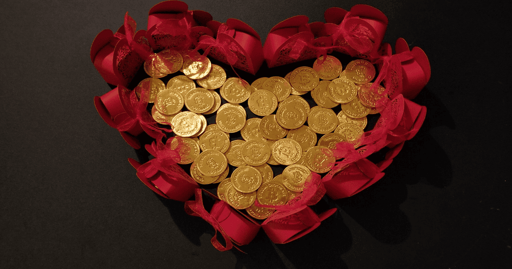 Crypto Valentine Day: ราคา Bitcoin , ETH , XRP ในวันวาเลนไทน์แต่ละปีที่ผ่านมา